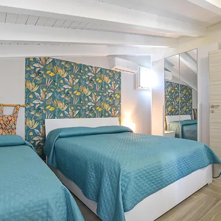 Awesome In With Wi-fi パルティニーコ